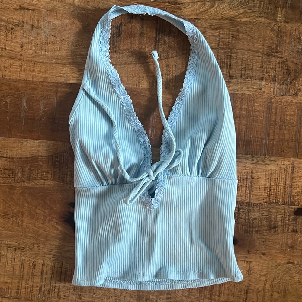 Windsor lace trim halter crop top